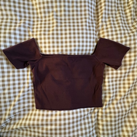 Wilfred Tops - Wilfred Free Off-Shoulder Top